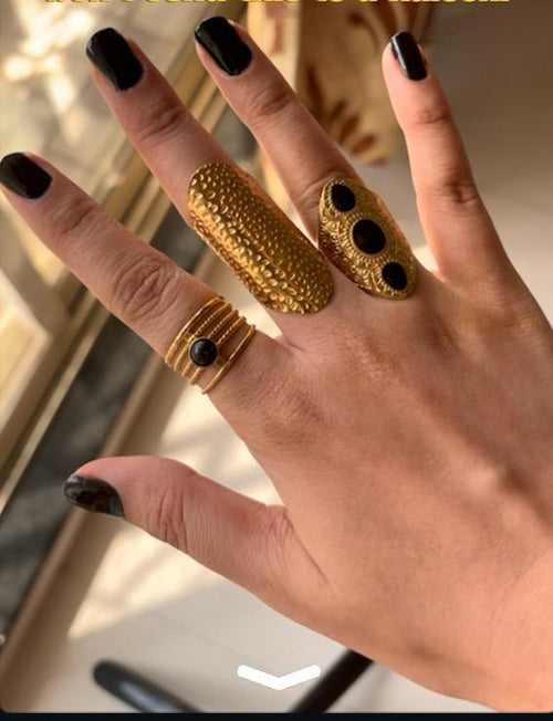Komolika Ring